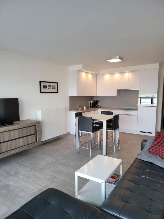 Studio 105 Op Zeedijk Met Frontaal Zeezicht 1Ste Verdiep Middelkerke Exteriér fotografie